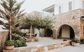 Augustis Suites